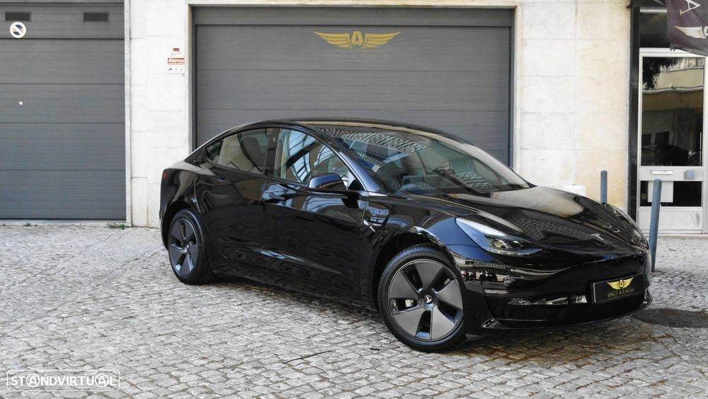 Tesla Model 3 Long Range Tração Traseira - 4