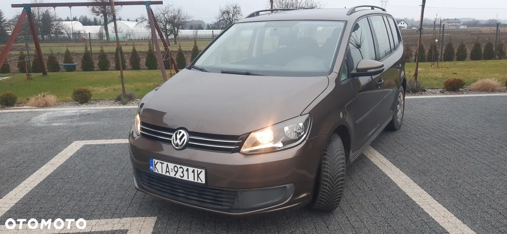 Volkswagen Touran - 10