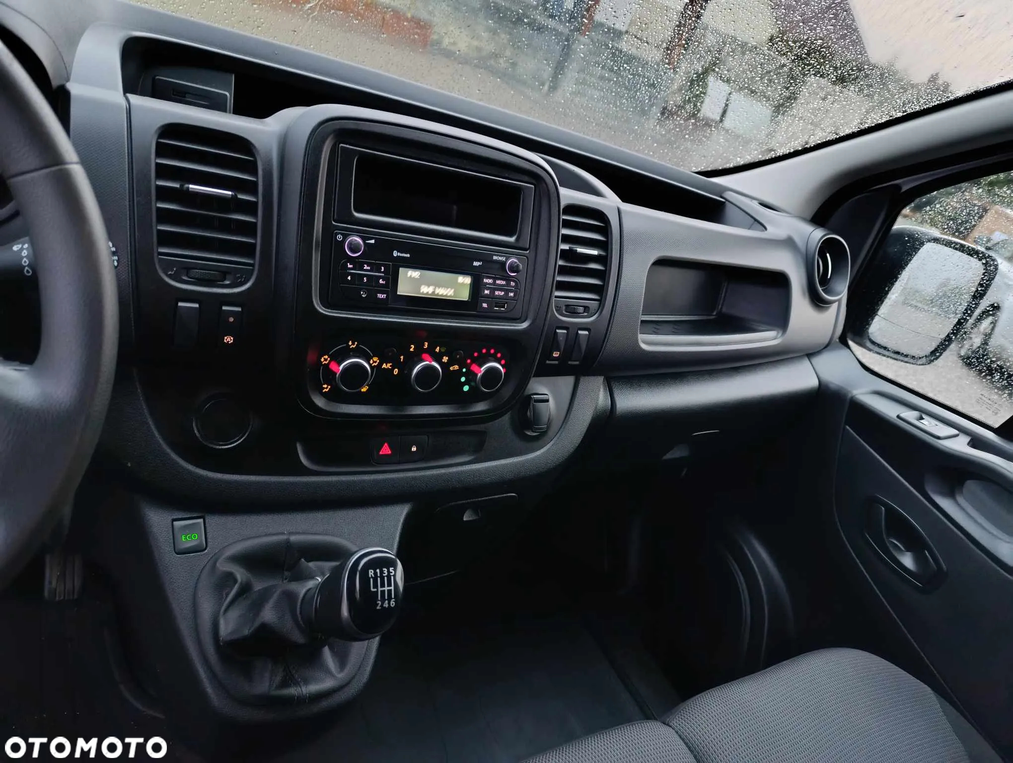 Renault Trafic - 12