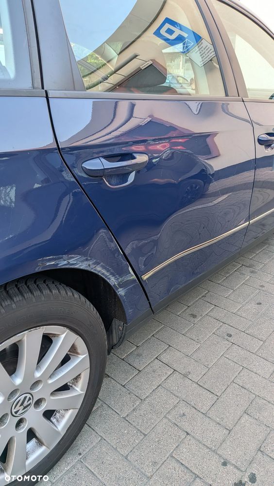 Volkswagen Passat 1.9 TDI Comfortline - 23