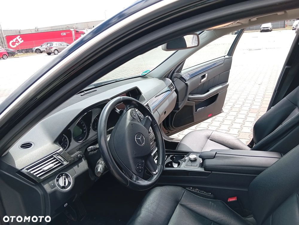Mercedes-Benz Klasa E 350 CDI DPF BlueEFFICIENCY 7G-TRONIC Avantgarde - 10