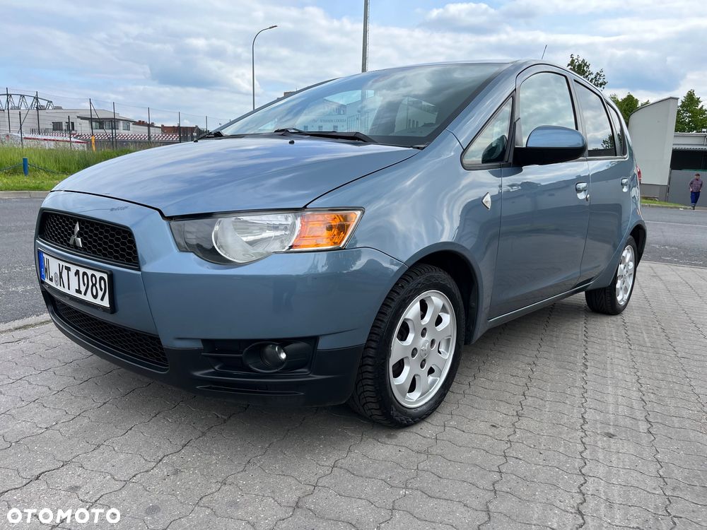 Mitsubishi Colt - 11