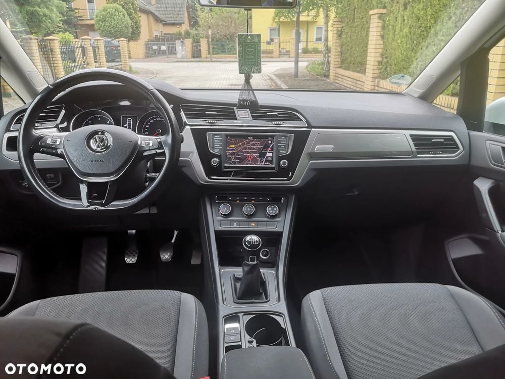 Volkswagen Touran 1.6 TDI SCR (BlueMotion Technology) Comfortline - 24
