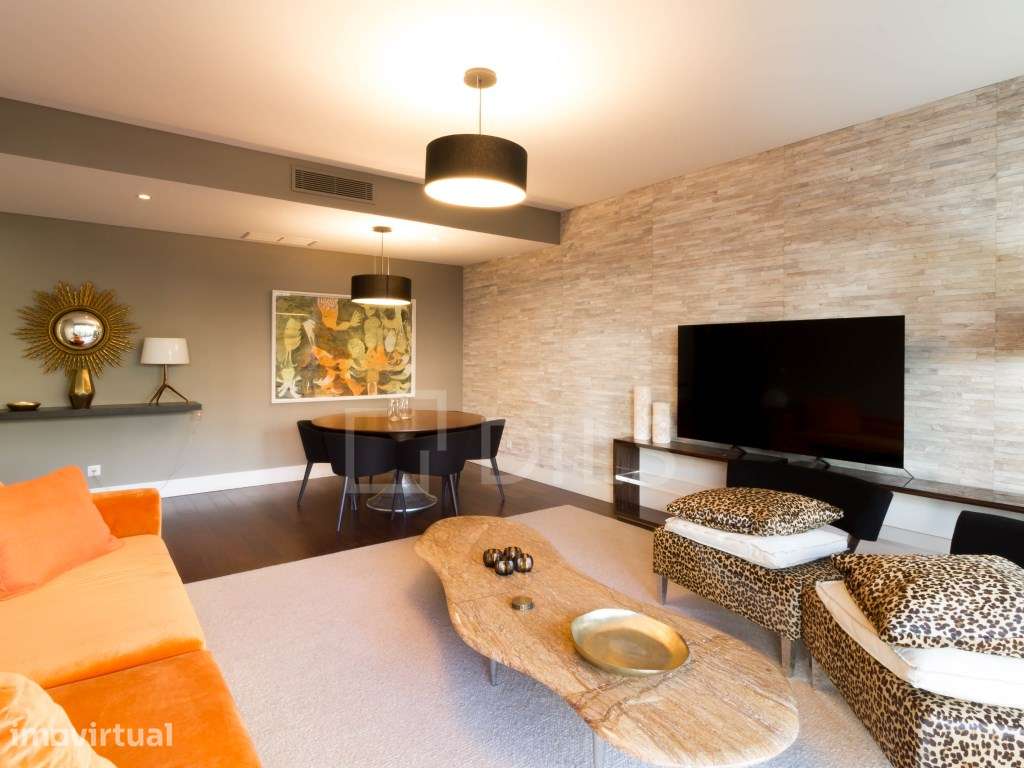 Apartamento T2 mobilado, com terraço e estacionamento, em Alcântara - Grande imagem: 5/21