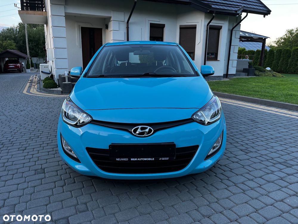 Hyundai i20 1.2 Fifa World Cup Edition - 8