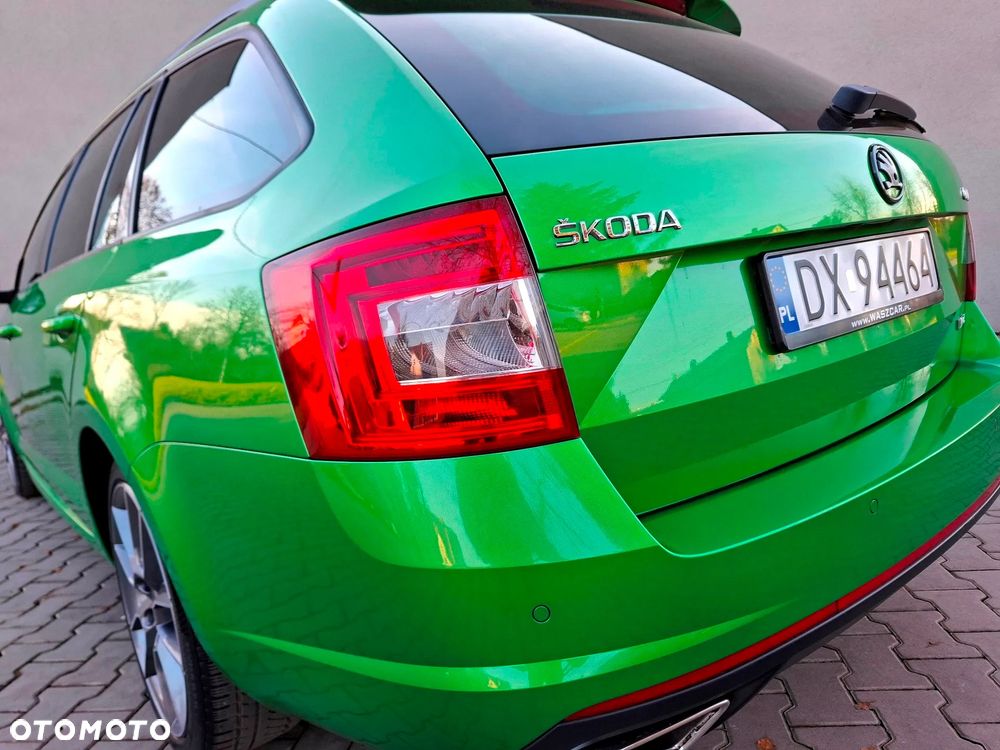 Skoda Octavia 2.0 TDI DSG RS - 14