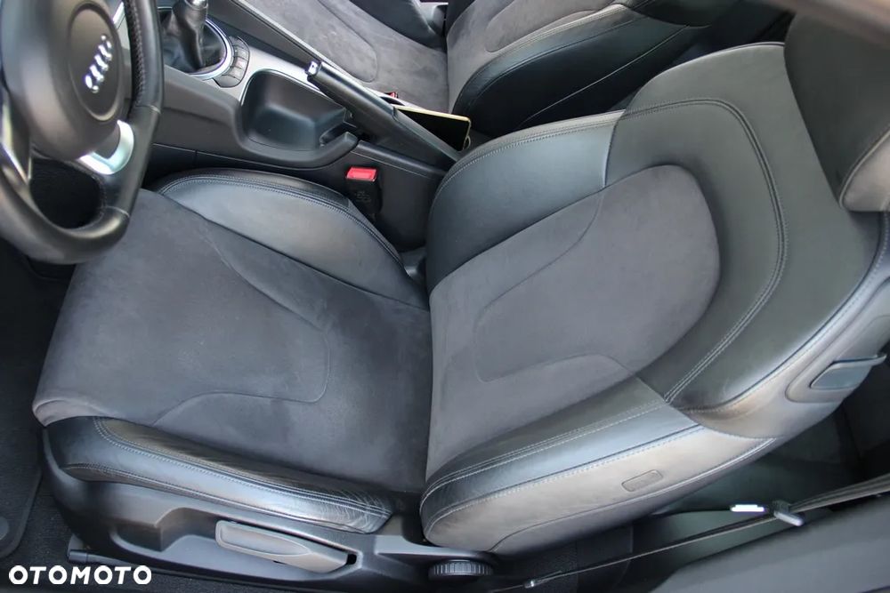 Audi TT Coupé 1.8 TFSI Progressive - 23