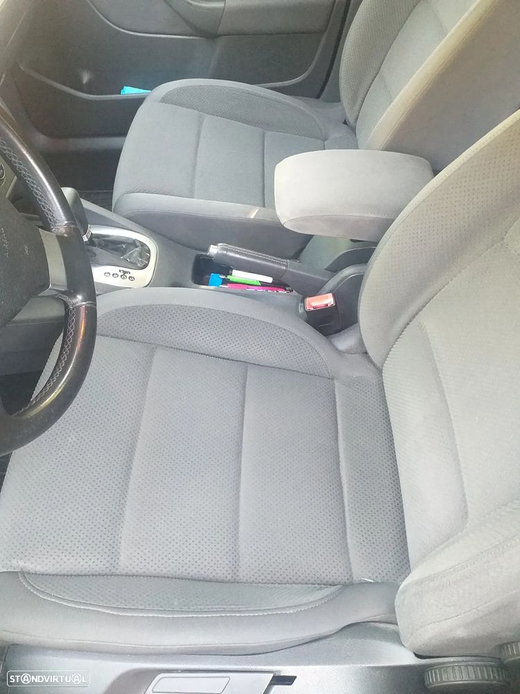 VW Golf 1.9 TDi Confortline DSG - 8