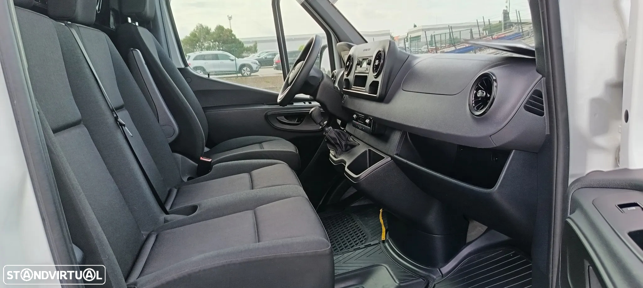Mercedes-Benz Sprinter 317 CDI Furgão - 18