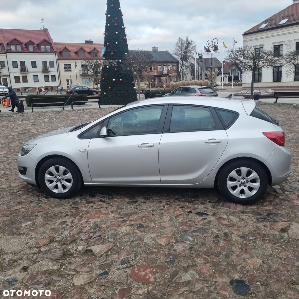 Opel Astra - 8