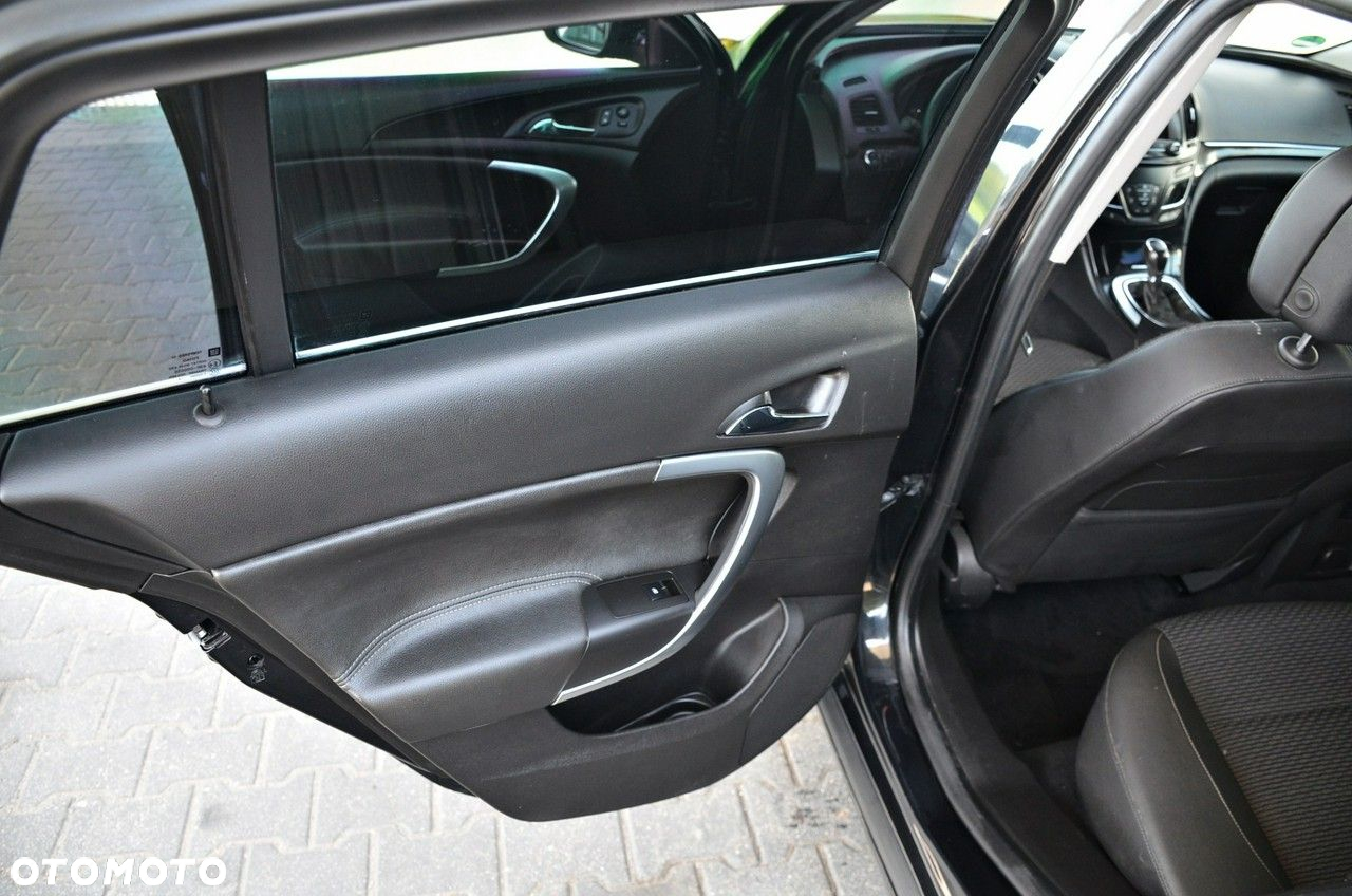 Opel Insignia - 16
