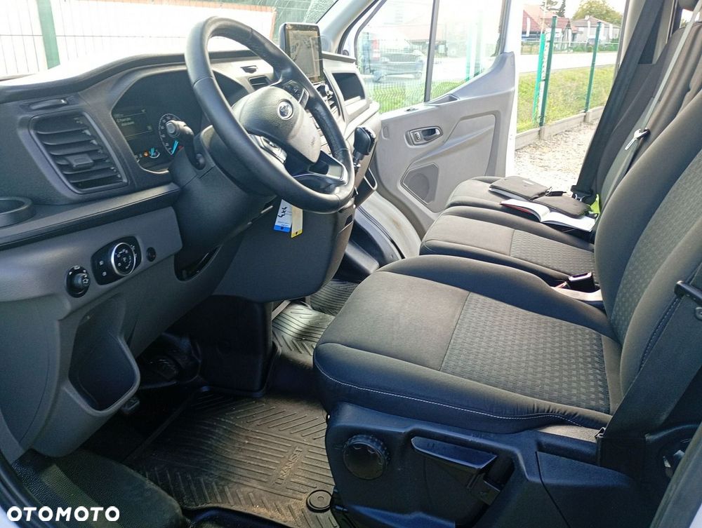 Ford Transit - 32