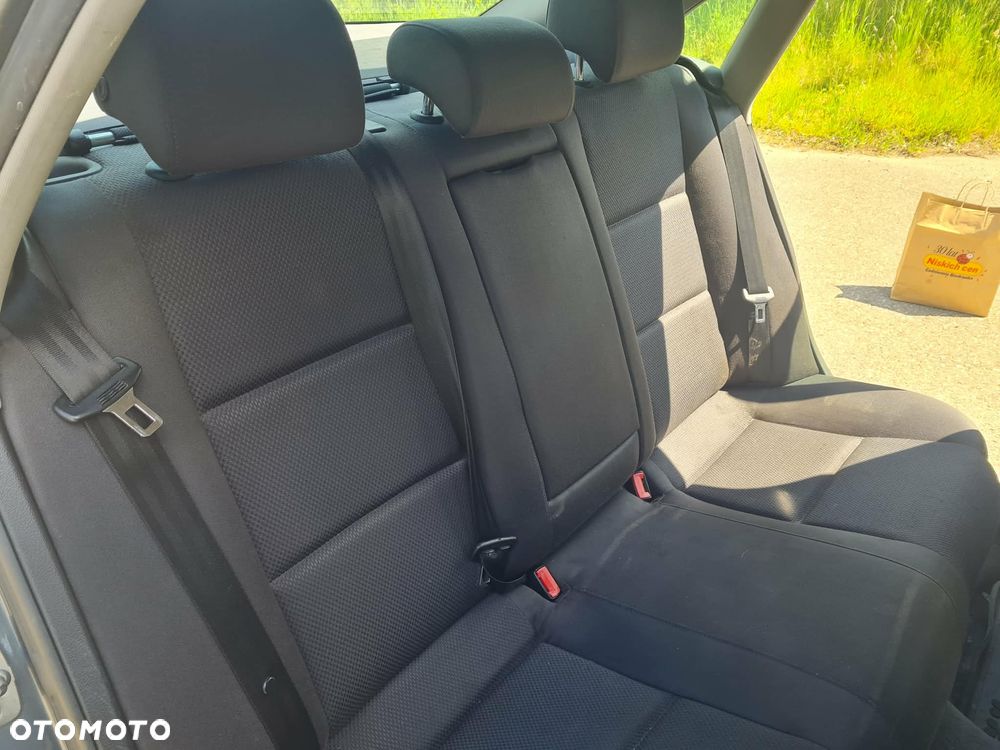 Audi A4 Limousine - 9
