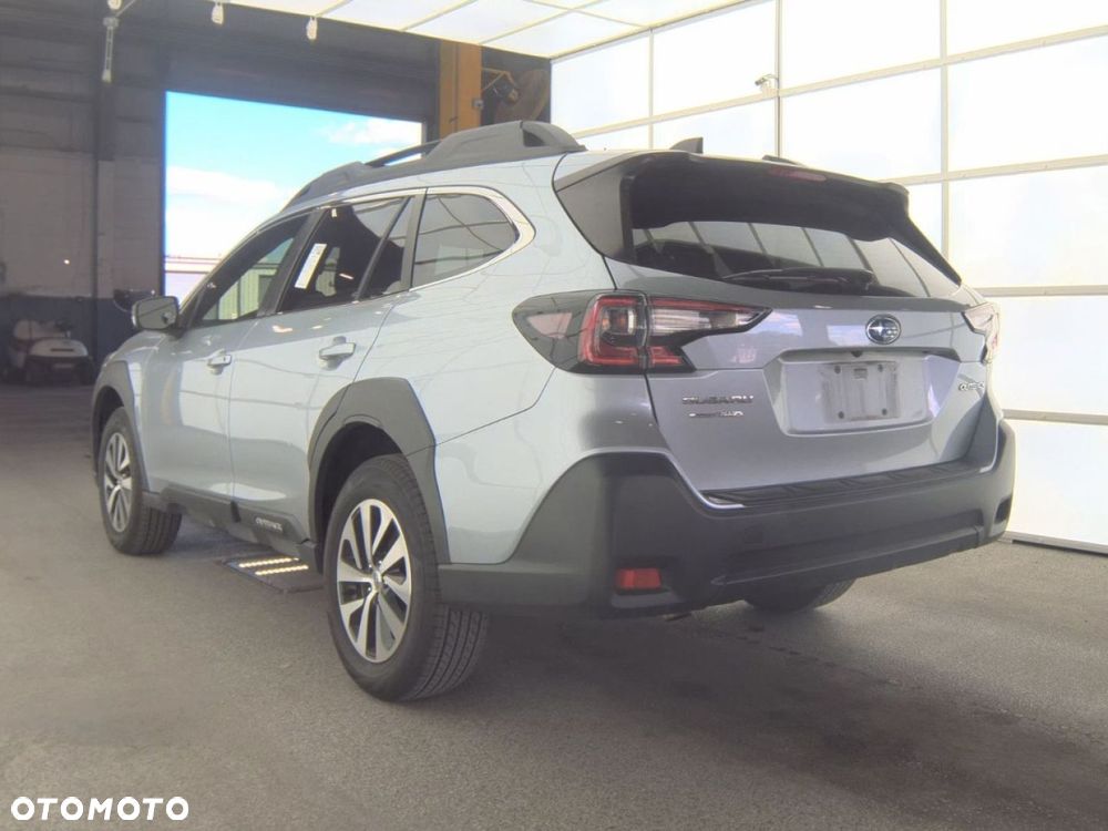 Subaru Outback - 4