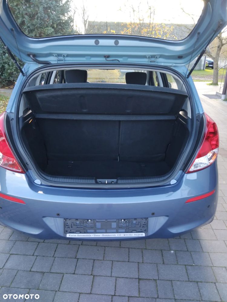 Hyundai i20 1.2 Trend - 17