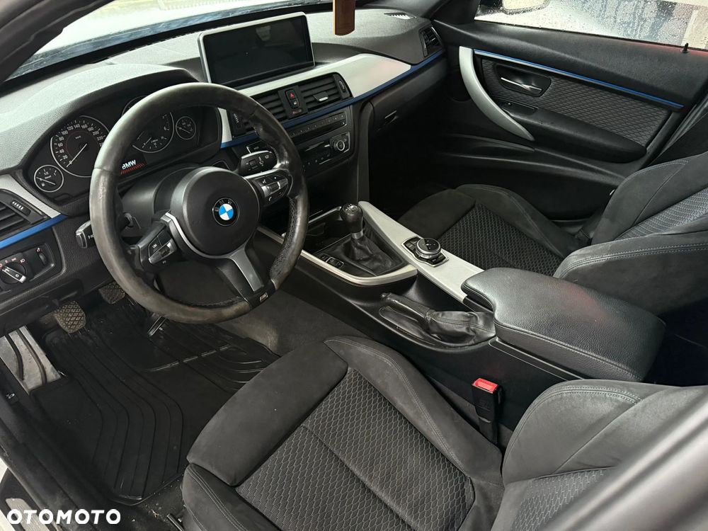 BMW Seria 3 318d M Sport EU6 - 15