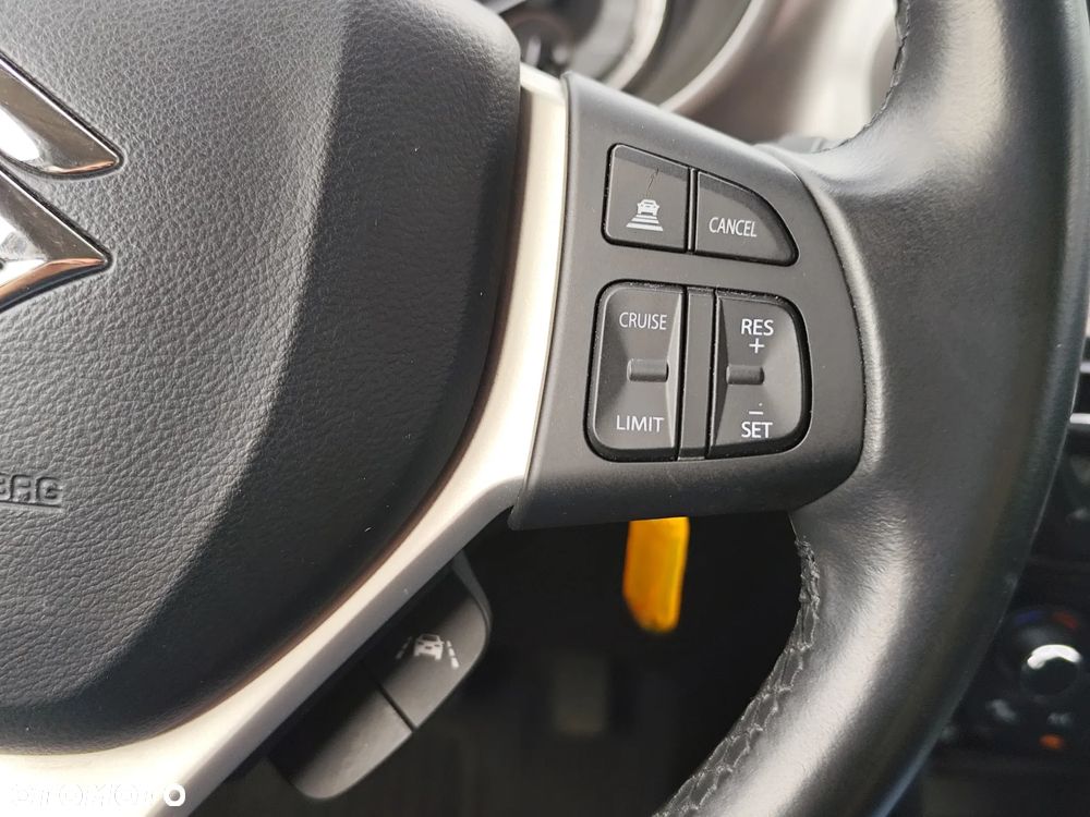 Suzuki Vitara 1.4 Boosterjet SHVS Premium 2WD - 19