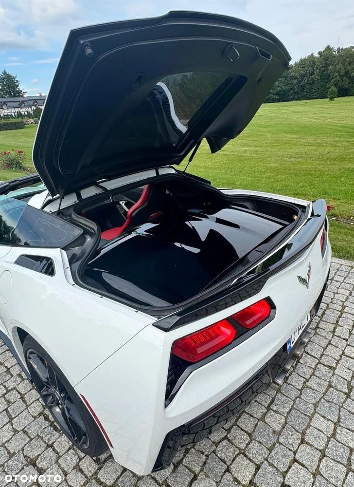 Chevrolet Corvette - 11