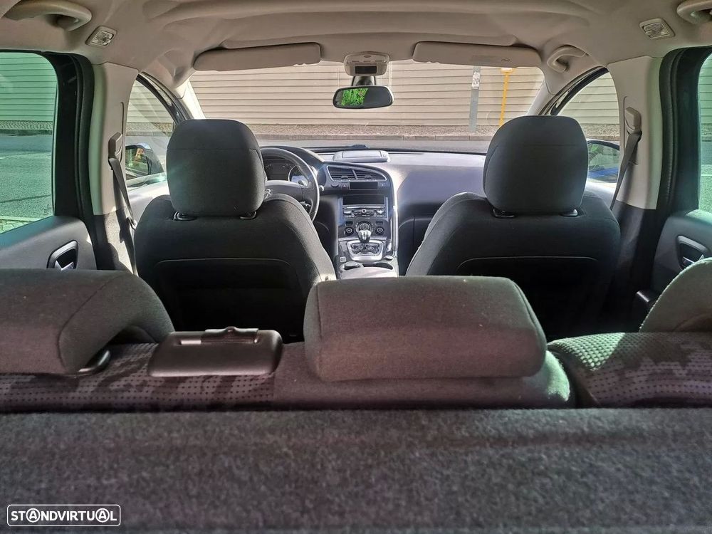 Peugeot 3008 2.0 HDi Hybrid4 - 23