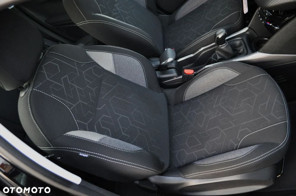 Peugeot 2008 1.2 Pure Tech Style S&S - 29