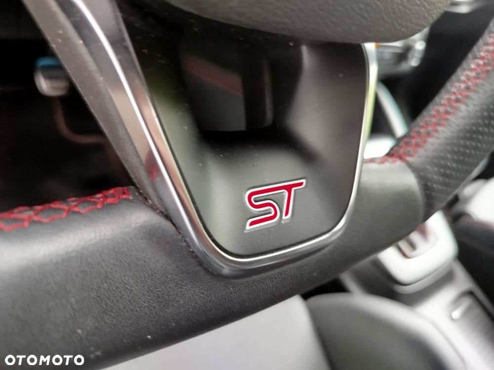 Ford Focus 2.3 EcoBoost ST X - 15