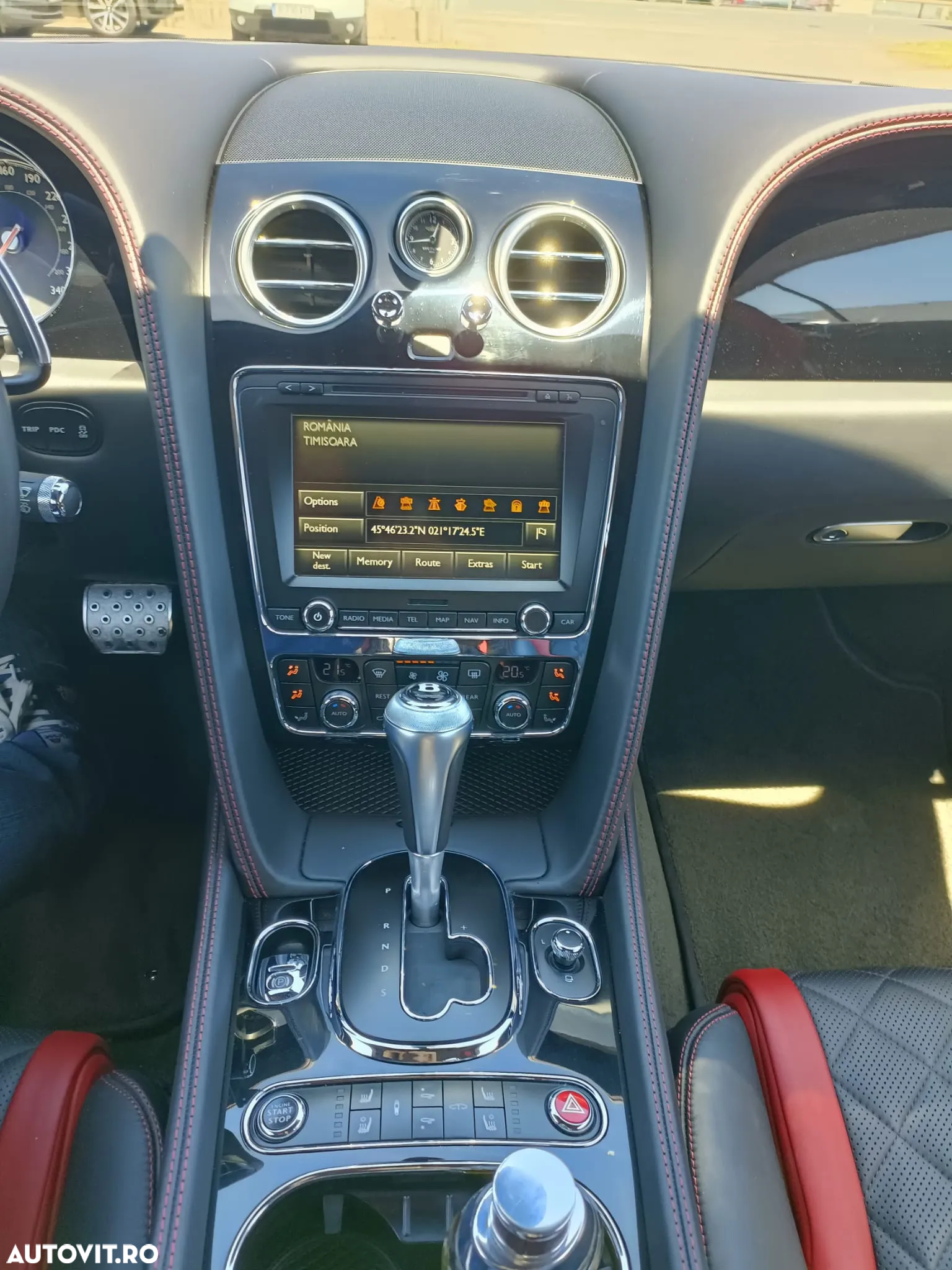 Bentley Continental GTC V8 - 17