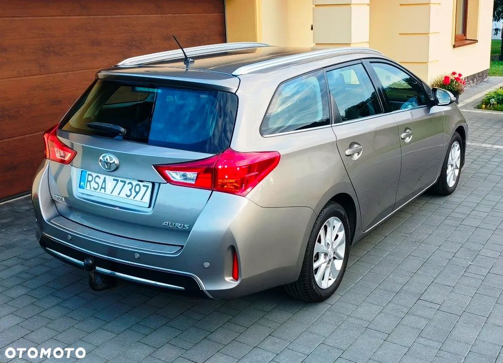 Toyota Auris 2.0 D-4D Life Plus - 7