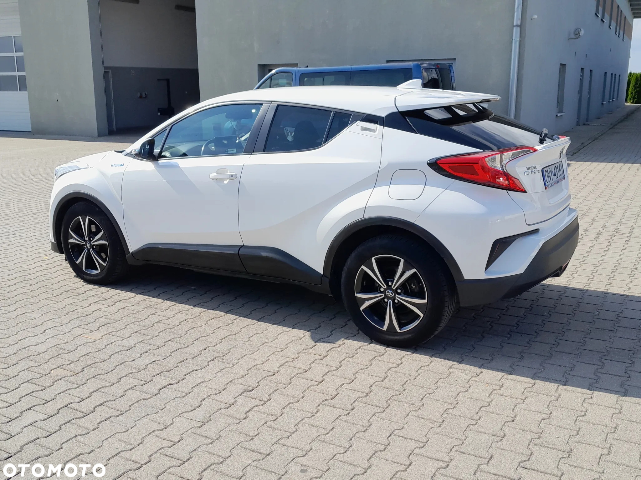 Toyota C-HR - 4
