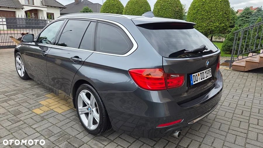 BMW Seria 3 320d Efficient Dynamics Edition Sport Line - 15