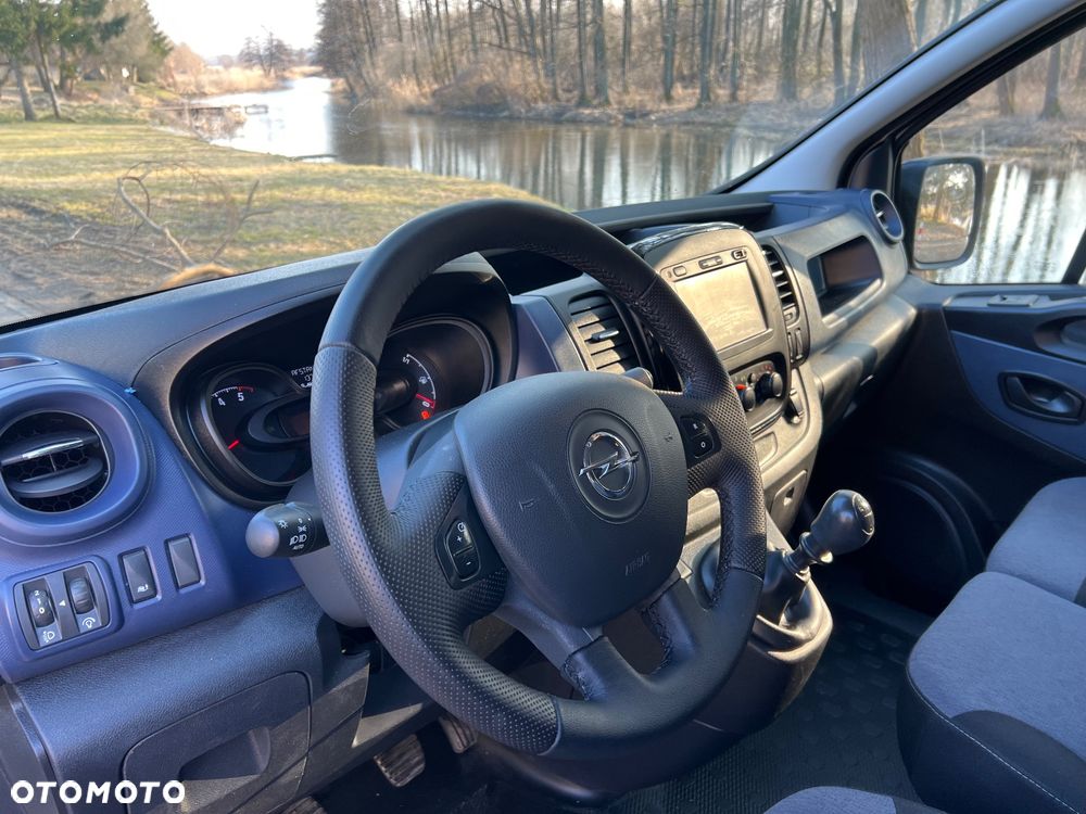 Opel Vivaro - 16