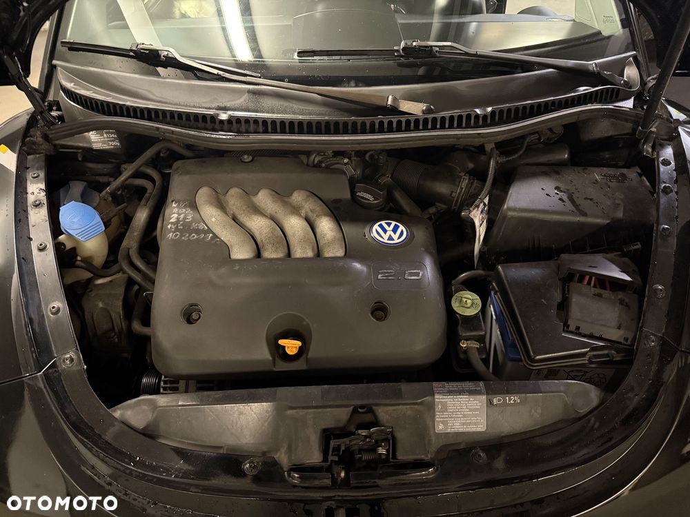 Volkswagen New Beetle 2.0 - 20