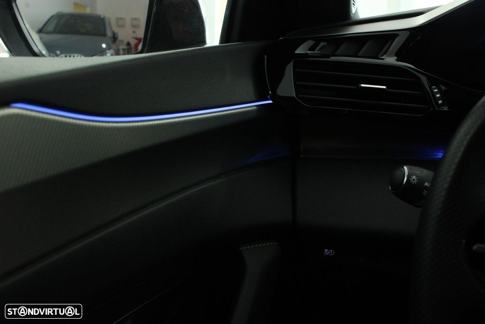 Peugeot e-308 58 kWh GT - 40