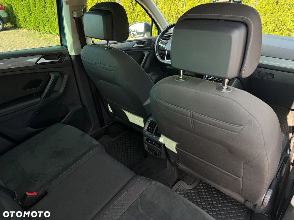 Volkswagen Tiguan - 24