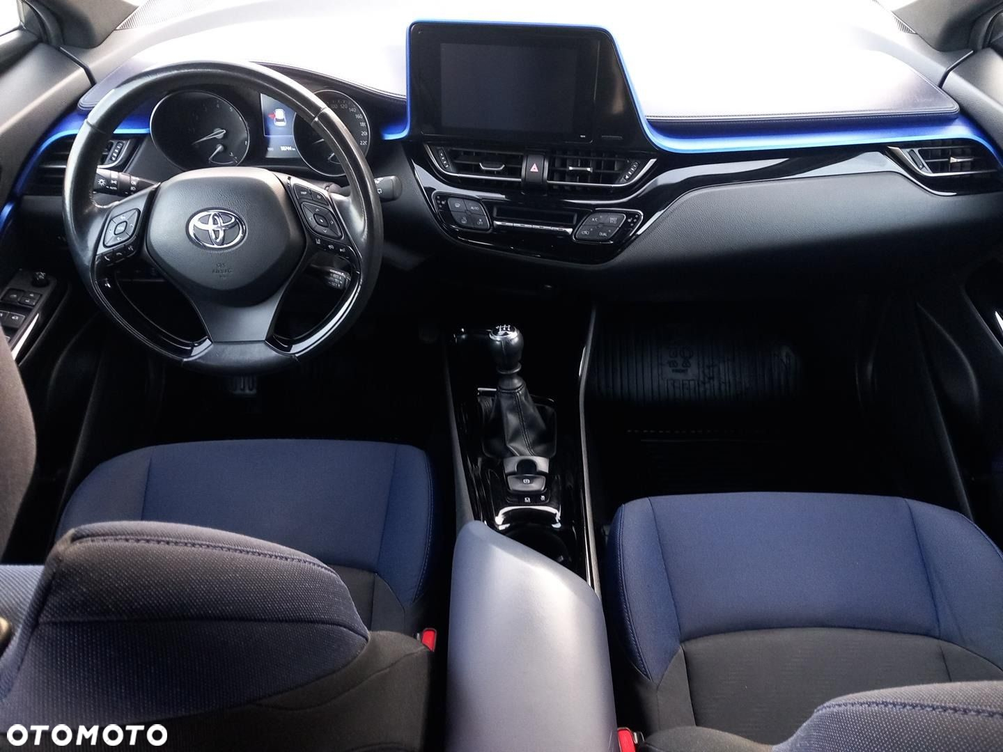 Toyota C-HR - 15
