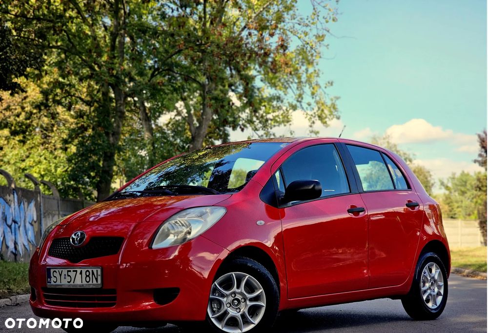 Toyota Yaris 1.3 Luna Premium - 1