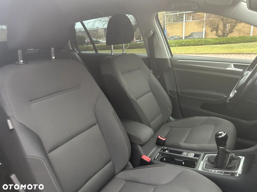 Volkswagen Golf 1.5 TSI BMT Comfortline - 16