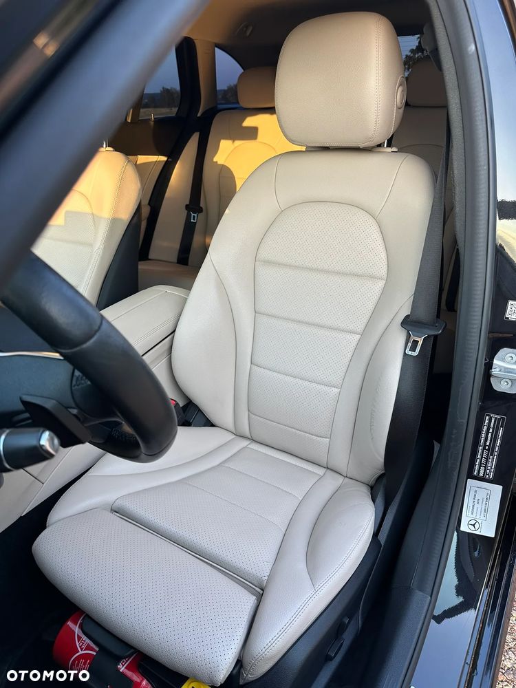 Mercedes-Benz Klasa C 200 4MATIC 9G-TRONIC - 16