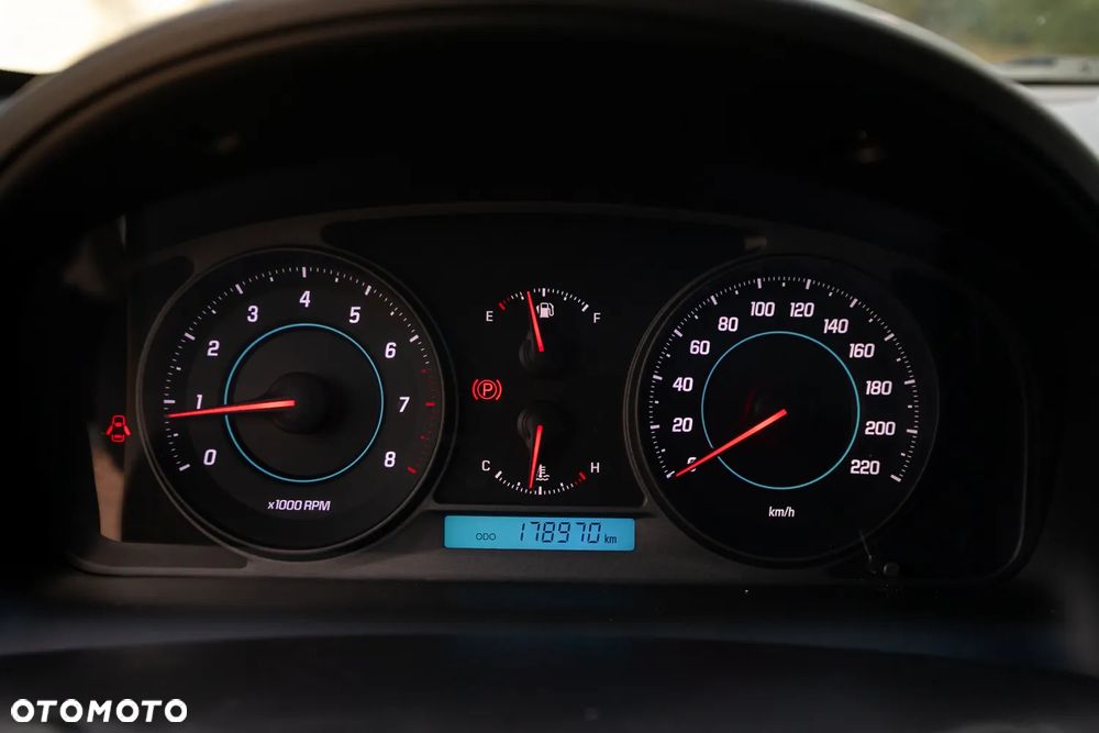 Chevrolet Captiva - 27