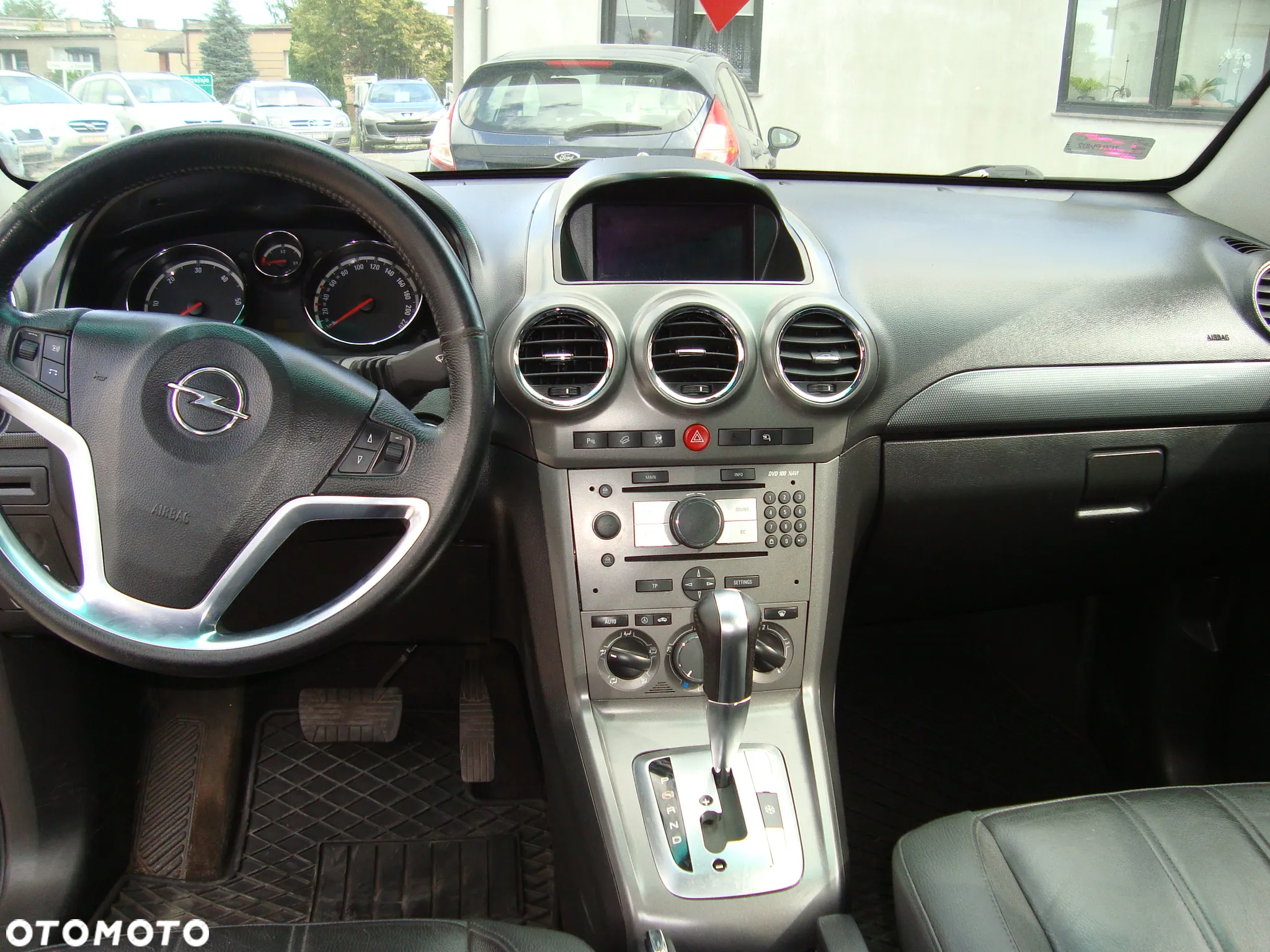 Opel Antara - 10