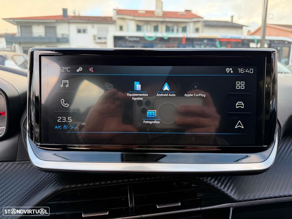 Peugeot 2008 1.2 PureTech Style - 23