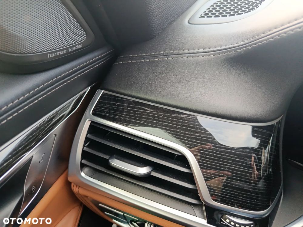 BMW Seria 7 730d xDrive - 29