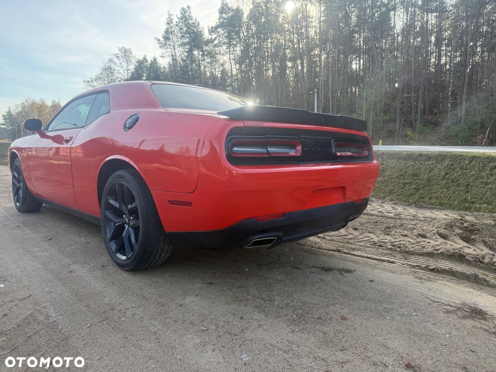Dodge Challenger ver-automatik-sxt-plus - 3