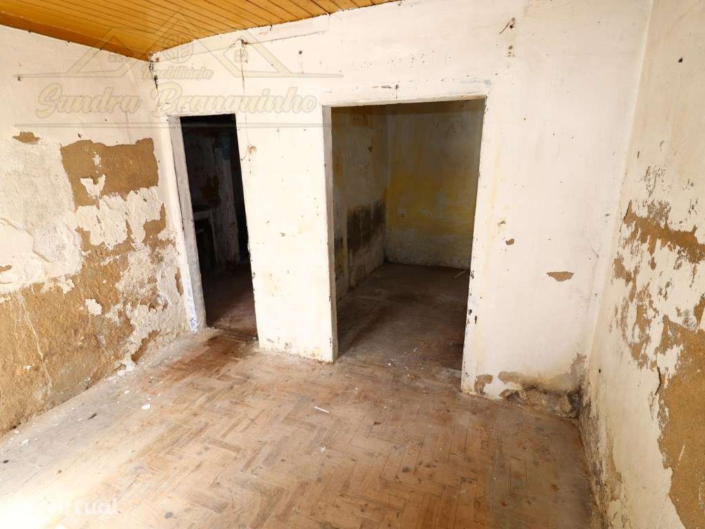 Moradia T2+1 com patio e garagem - Grande imagem: 4/27