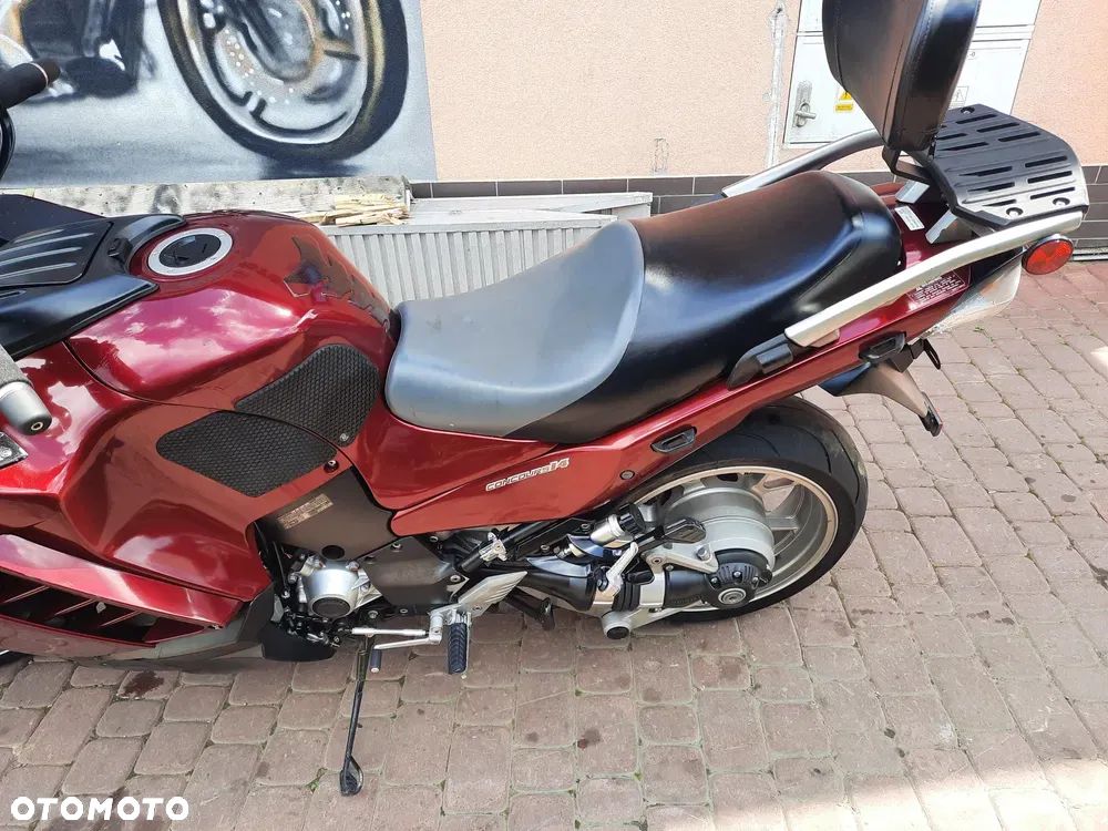 Kawasaki GTR - 6