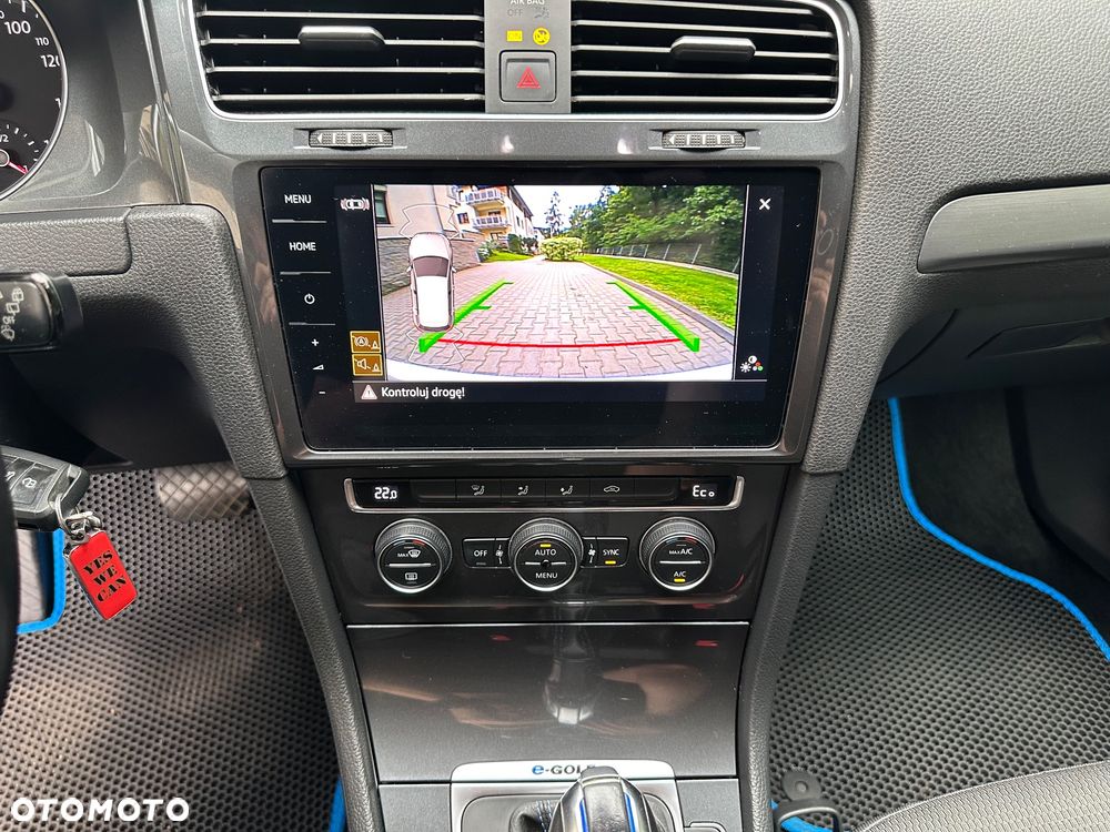 Volkswagen Golf e-Golf - 16