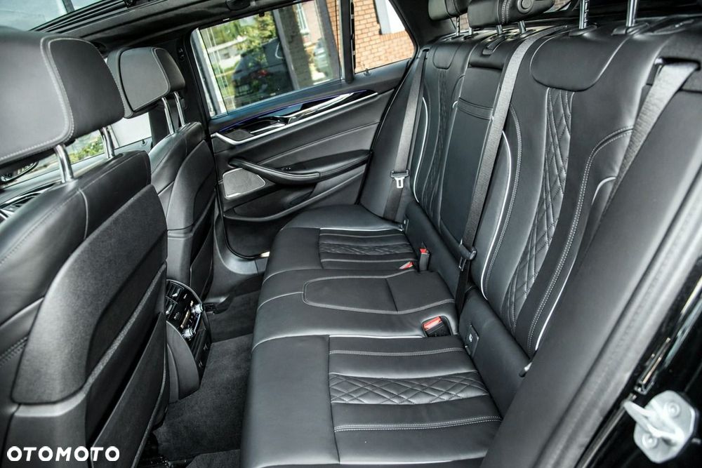 BMW Seria 5 - 22