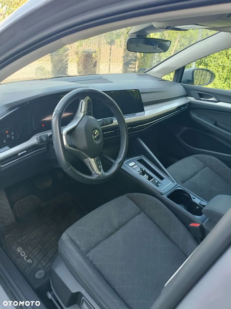 Volkswagen Golf - 10