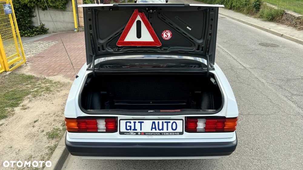 Mercedes-Benz W201 (190) - 29