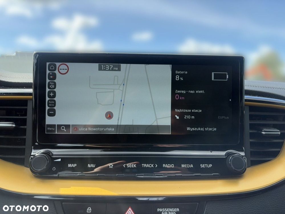 Kia XCeed - 30