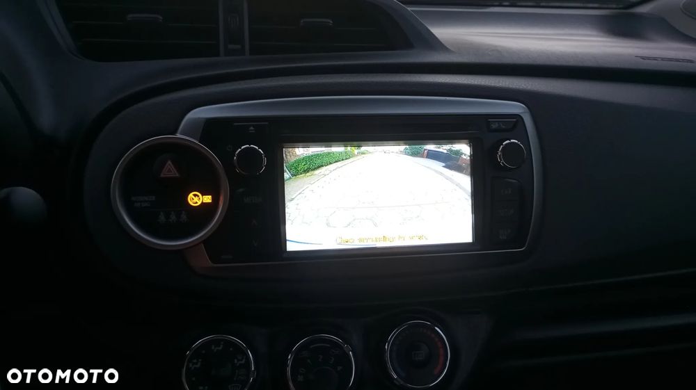 Toyota Yaris 1.33 VVT-i Multidrive S Executive - 11